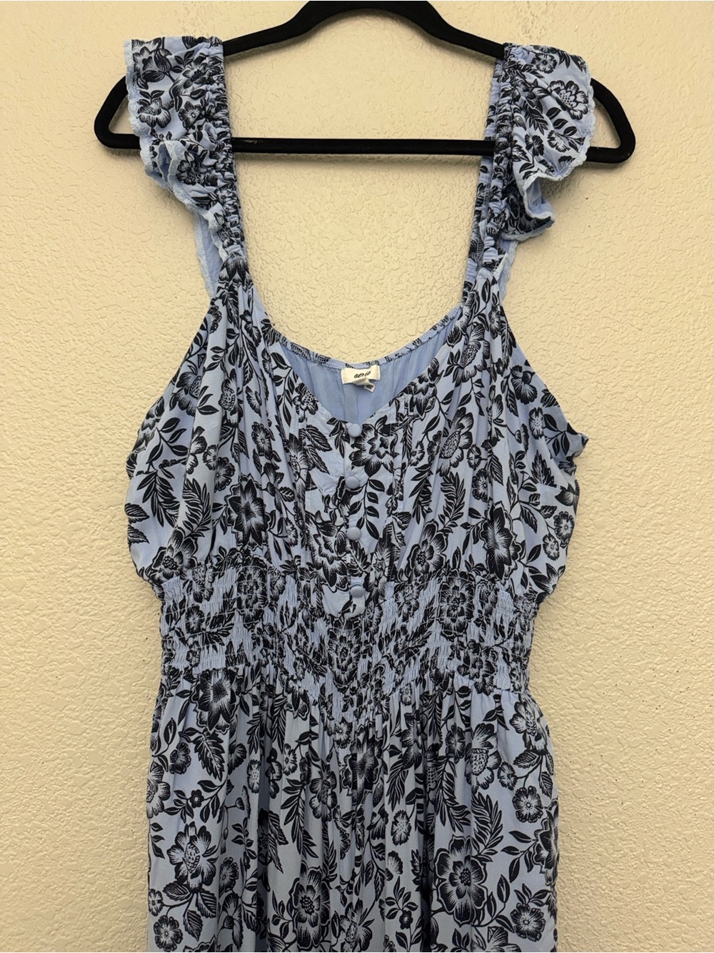 Aerie Blue Floral Smocked Wide Leg Jumpsuit Flowy Boho Pockets Size XL - Picture 4 of 15